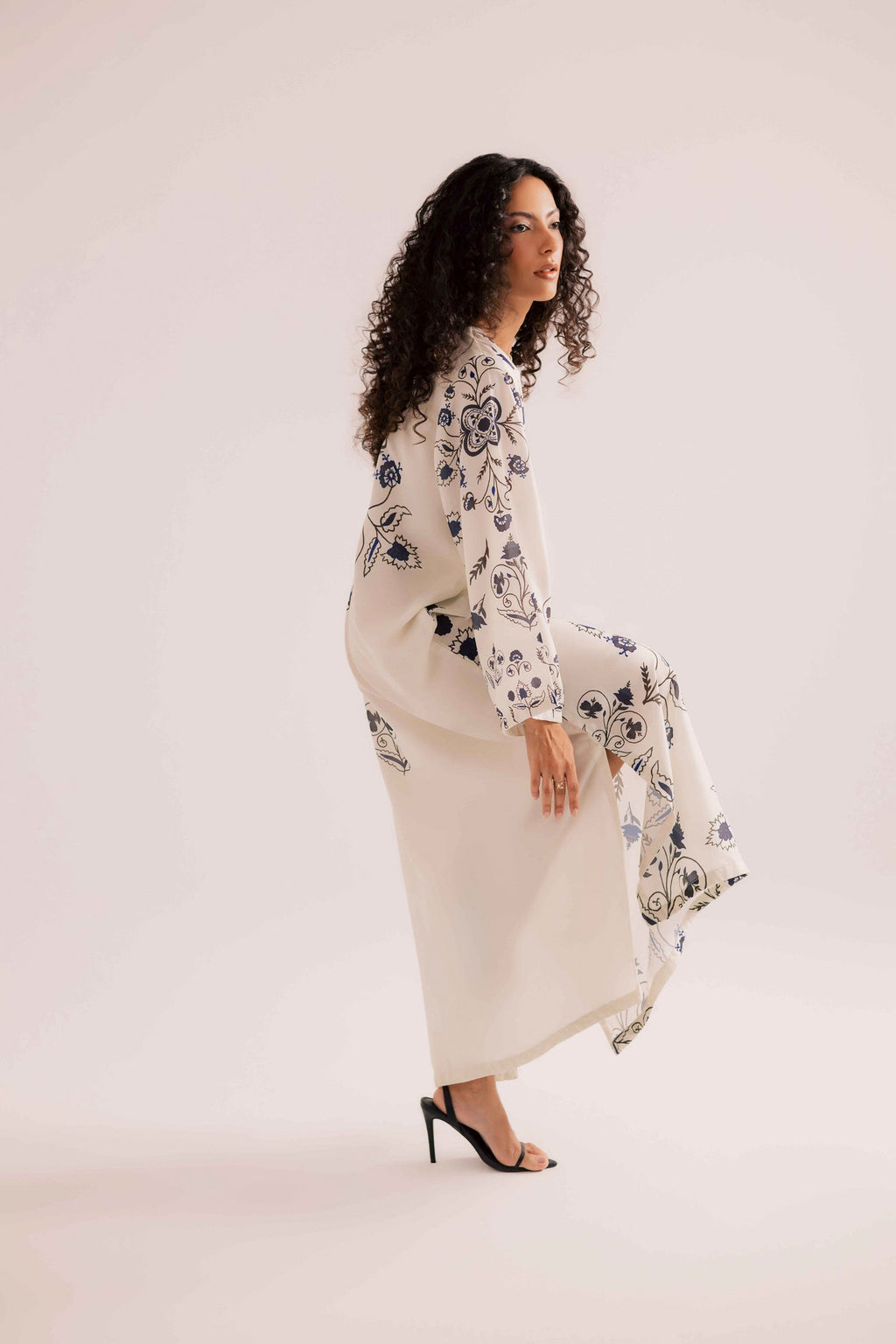 Petal Kaftan Set - Elegant 2-Piece Outfit