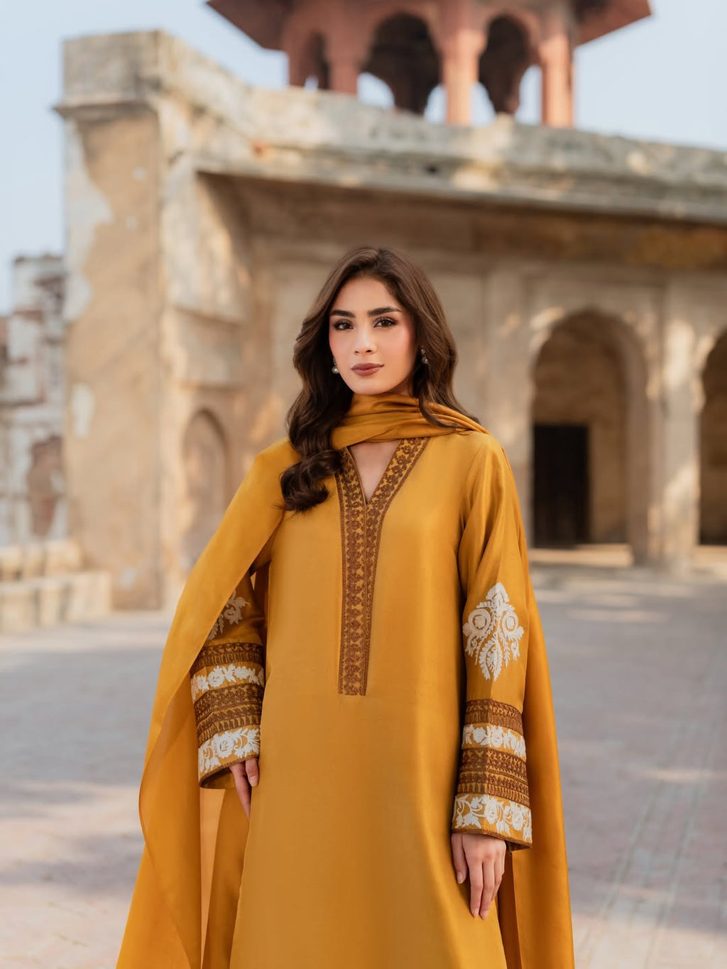 Mahveen Embroidered Set - Elegant 3pc Ensemble for Every Occasion