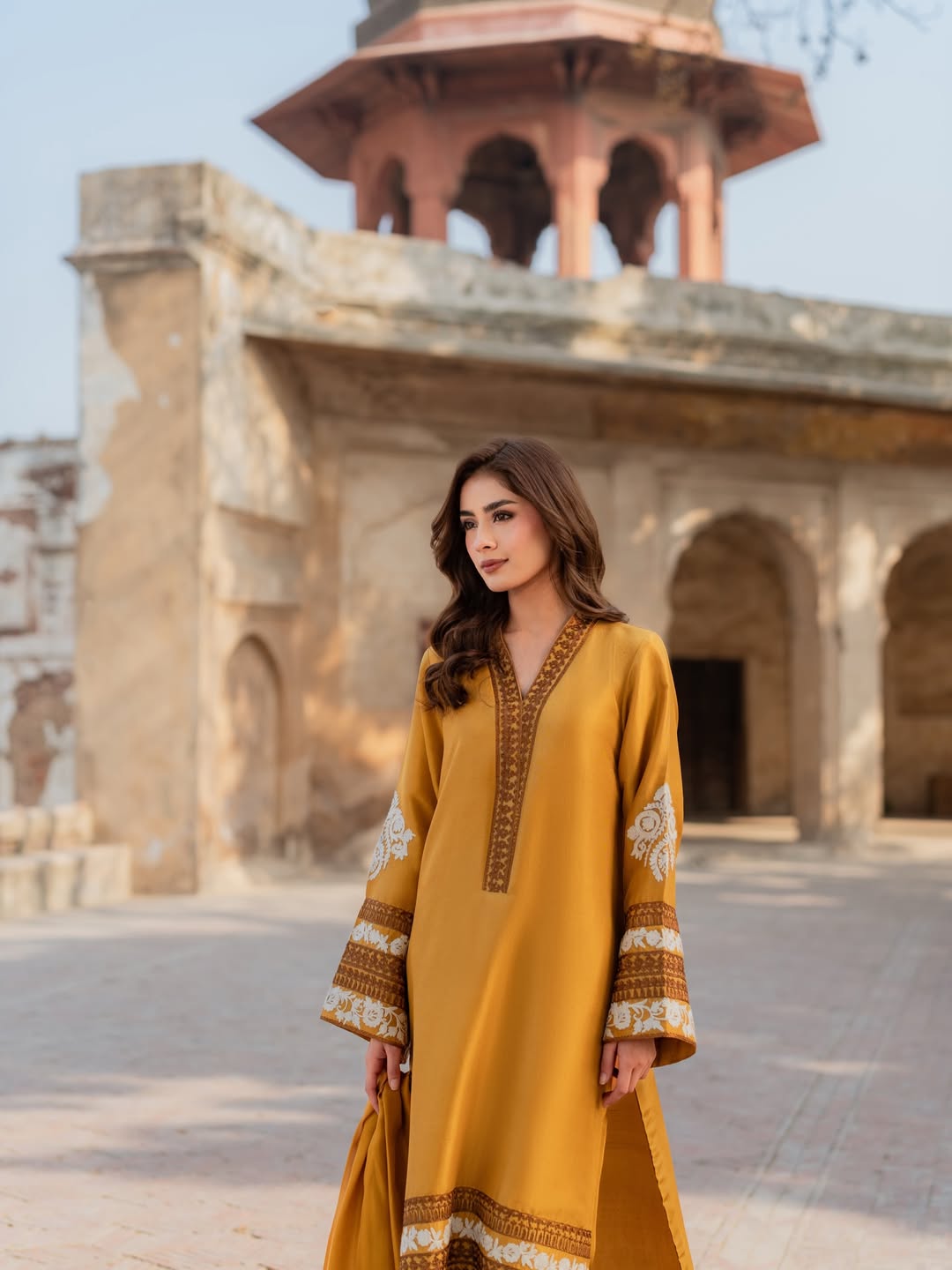 Mahveen Embroidered Set - Elegant 3pc Ensemble for Every Occasion