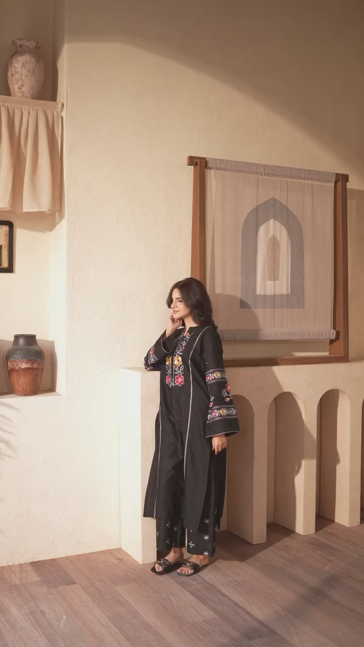 BLACK EMB 2PC Set: Stylish and Comfortable Two-Piece Outfit